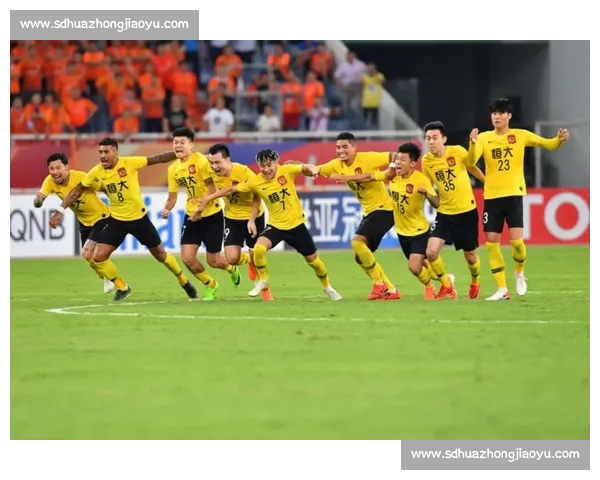 高清流畅足球赛事直播APP下载畅享实时精彩对决全程不漏每一球 - 副本 - 副本 - 副本 (2) - 副本 - 副本 - 副本 - 副本 - 副本